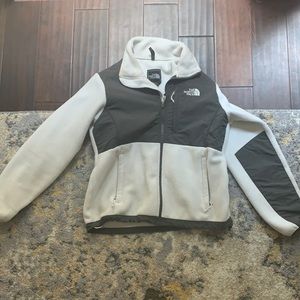 Women’s size small NorthFace